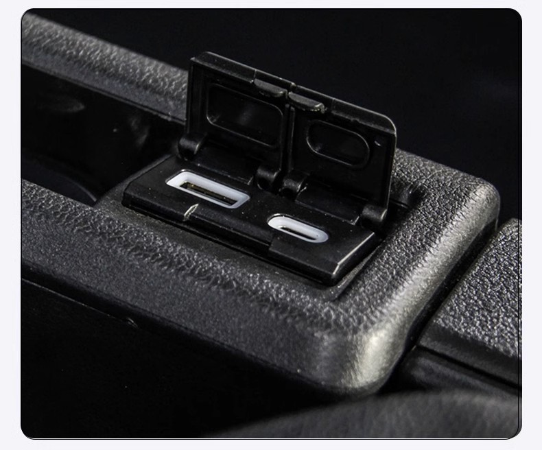 Suitable for Toyota Sienna and Granvia Fast Charging Module, Sienna Car Type-C to USB Charger Dual-Port Fast Charging
