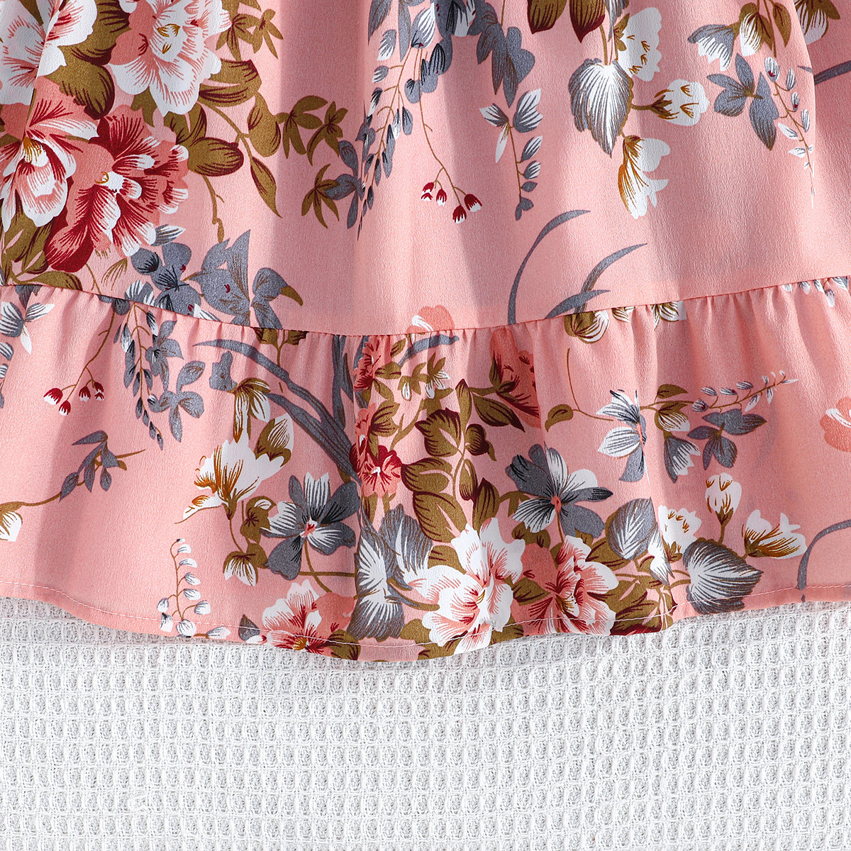 2024 Sommer neues zweiteiliges Set mit Blumendruck für Mädchen und Kinder mit langen Ärmeln und Gürtel_voghion.com