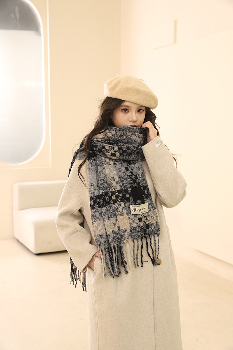 2024 new autumn and winter atmosphere plaid fringe warm for couples, thick long scarf gift_voghion.com