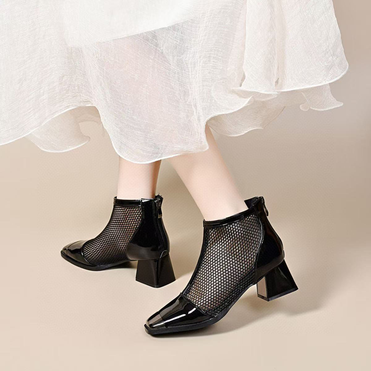 Sandal nữ da thật đầu vuông lưới sợi mát gót thô rỗng thoáng khí phong cách La Mã — Màu đen - Da bò