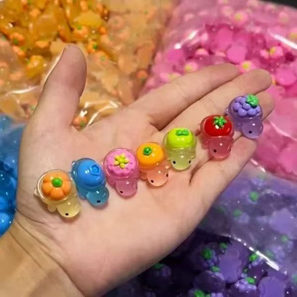 新款儿童树脂动物可爱夜光卡通水果乌龟创意发光玩具小朋友礼物