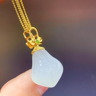 Fubei Diamond Jewelry [18K Gold Inlaid with Hetian Mutton Fat White Jade Magnolia Flower Pendant] the Size of the Loose Stone Is about 14*18mm