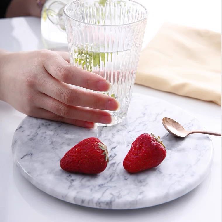 Estilo nórdico de mármol natural bandeja redonda bandeja de visualización de vídeo bandeja de almacenamiento fruta tabla de cortar bandeja accesorios de tiro