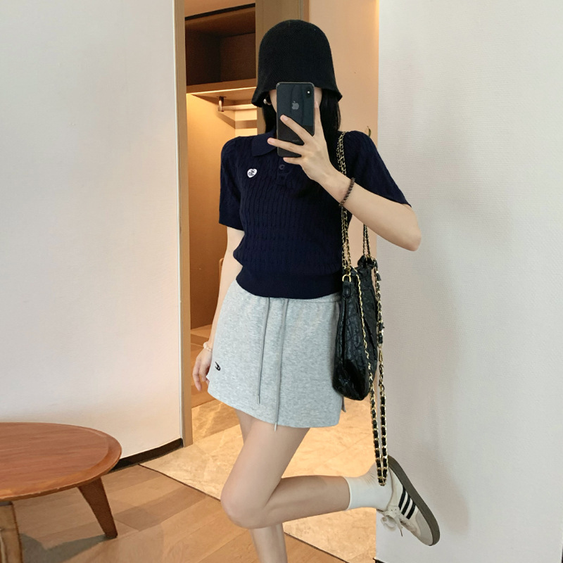 甜辣运动风刺绣裤裙女夏季小众开叉A字外穿高腰休闲防走光三分裤