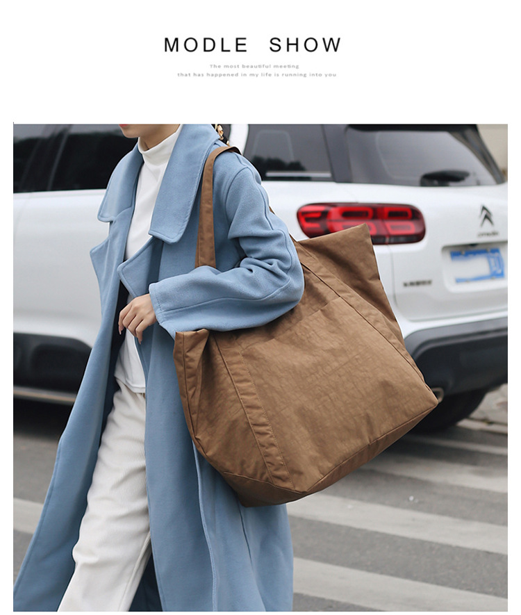 Women's American retro single-shoulder crossbody bag, casual tote bag, large-capacity single-shoulder bag, high appearance level, versatile travel bag Item Picture