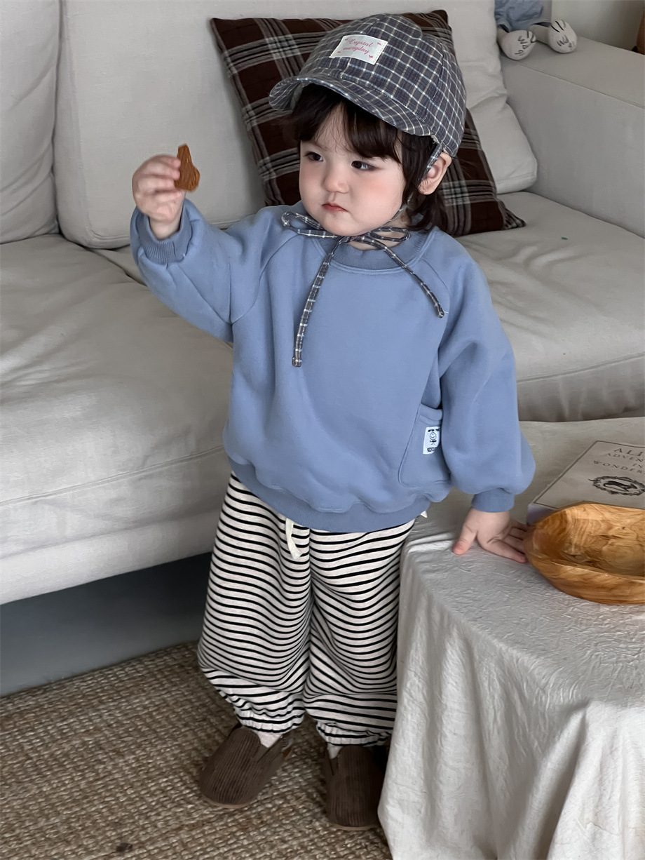 Ropa infantil de otoño y invierno ropa infantil coreana para niños con camisetas de terciopelo y pantalones a rayas gruesas para niñas ropa de invierno bebé