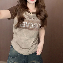 大きいサイズの太ったMMの韓国系のプリントの復古の半袖はtシャツの夏の新型のデザイン感を染めます。