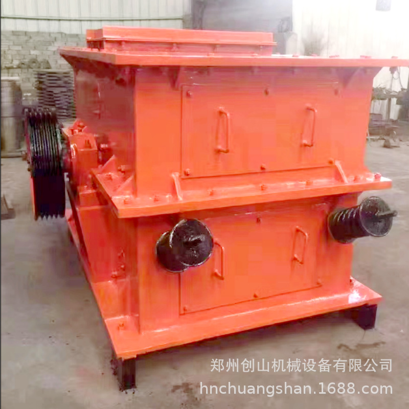 煤矸石粉碎机供应煤矸石破碎机环锤式破碎机环锤破煤机环锤破沙机