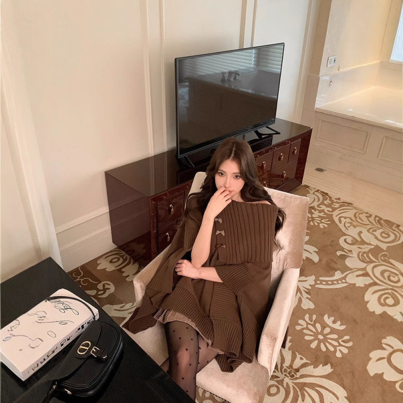 慵懒风毛衣女秋冬款宽松时尚不规则设计一字肩披肩斗篷针织衫上衣|undefined