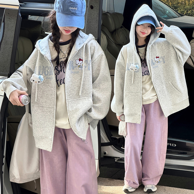 Children's Clothing for Girls, Hooded Sweatshirt Jacket, Spring and Autumn Girls' Clothing, Cartoon Print, Loose New Style, Zip-Up Cardigan Children's Clothing for Girls, Hooded Sweatshirt Jacket, Spring and Autumn Girls' Clothing, Cartoon Print, Loose New Style, Zip-Up Cardigan