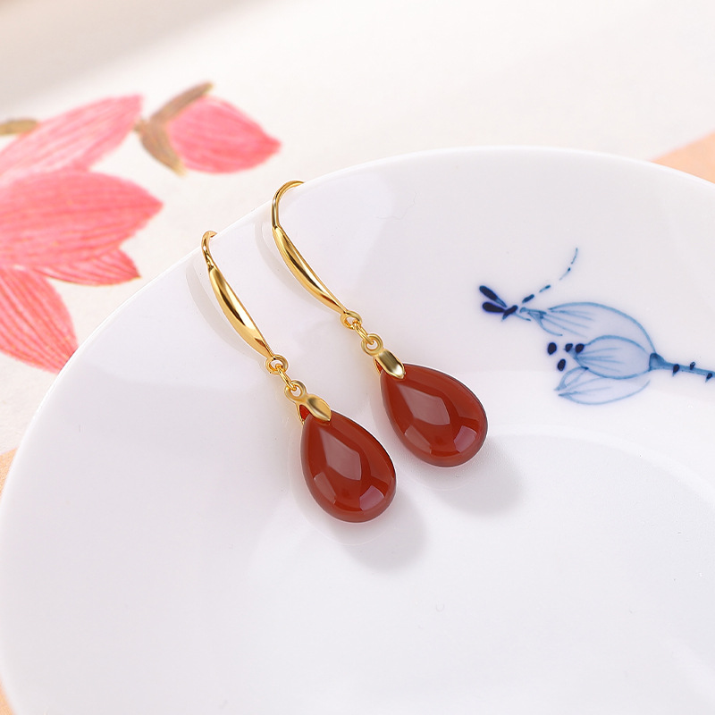 Bông tai nữ bạc S925 mạ vàng đính đá mã não đỏ hình giọt nước cổ điển — một đôi
