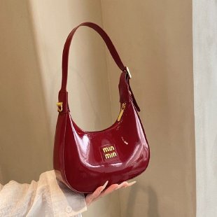 Women's Leather Bag with High-Gloss Finish, Underarm Bag with a Luxurious and Stylish New Trend, Fashionable and Colorful Matching, Solid Color Shoulder Bag, Sweet and Cool Style