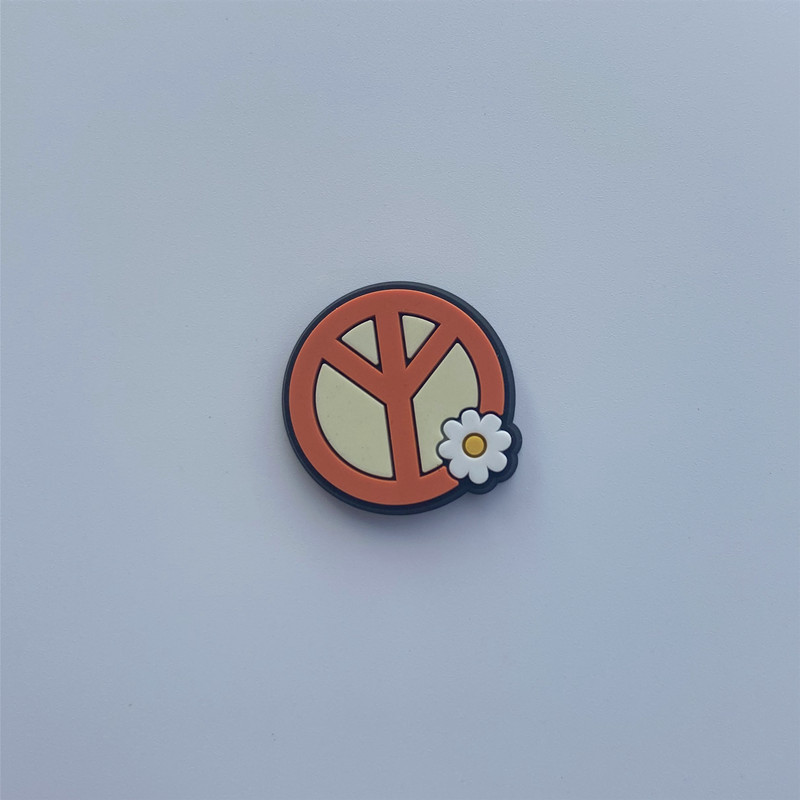 Amazon transfronteriza zapatos flor paz amor PVC de dibujos animados de goma suave agujero zapatos accesorios zapatos decoraciones accesorios en stock