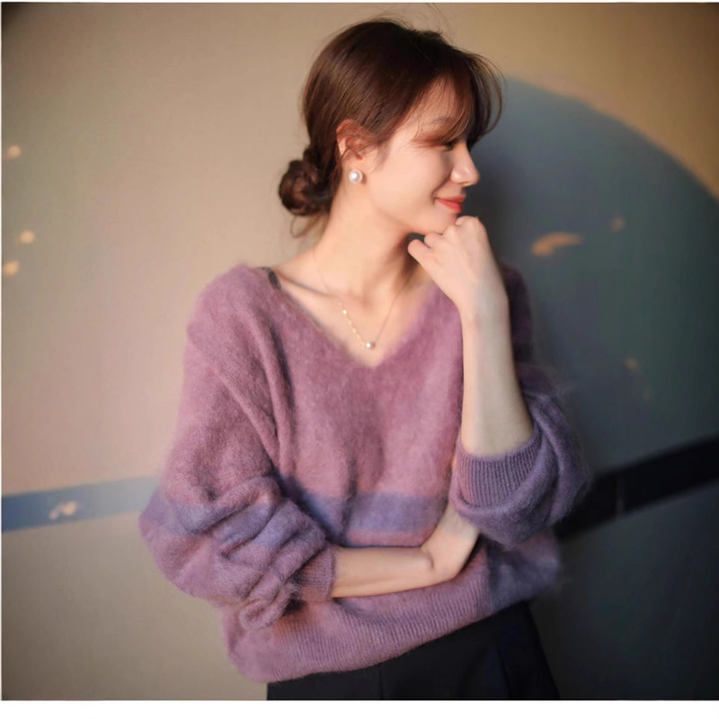 In-Stock Manufacturer Direct Sale High-Quality Beautiful Three-Color Light S Brushed Craft Quan Cashmere V-Neck Knit Sweater for Women