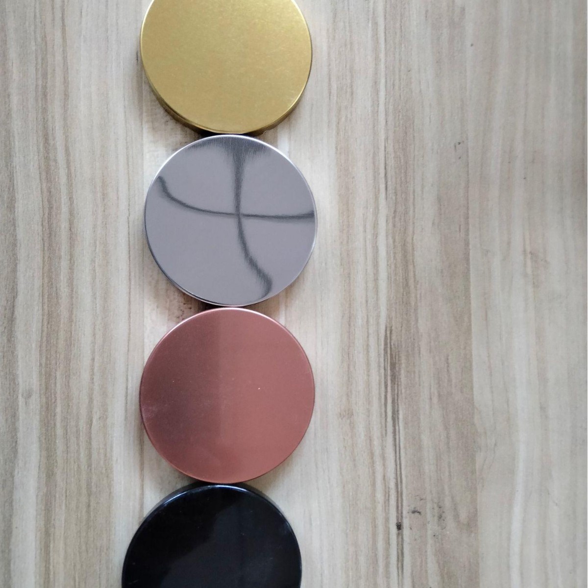 Venta al por mayor taza de vela tarro de vidrio color esmerilado recipiente de vidrio aromaterapia taza vacía con tapa dormitorio romántico candelabro logo