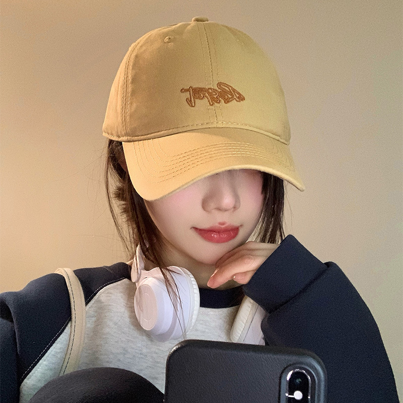 Nuevo sombrero de béisbol bordado de letras para mujeres primavera y verano estilo coreano versátil amplio borde sombra de sol cara pequeña gorra de boca de pato superior suave hombre