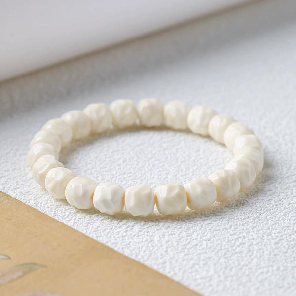 Little white jade without form【8*7mm】