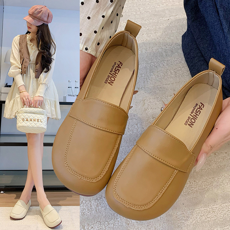 Soft-Soled Beanie Shoes for Women 2025 New Summer Retro Big-Toe Granny Shoes Boat Shoes Shallow Leather Shoes Flats Mom Shoes