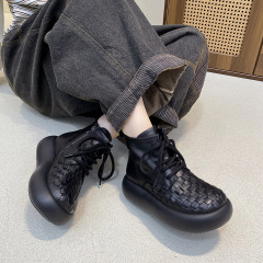复古休闲手工编织厚底真皮马丁靴女2025秋冬新款牛皮圆头系带短靴
