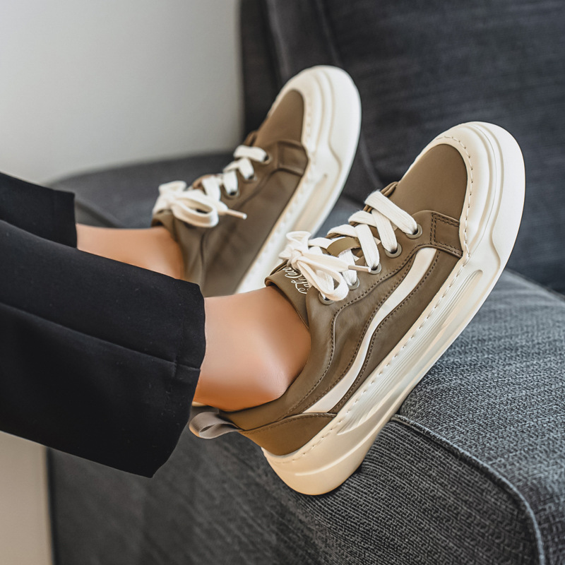 Zapatos de lona para hombre 2025 verano transfronterizo nuevo estilo deportes de corte bajo para jóvenes zapatillas de deporte casual zapatos de lona para hombre al por mayor