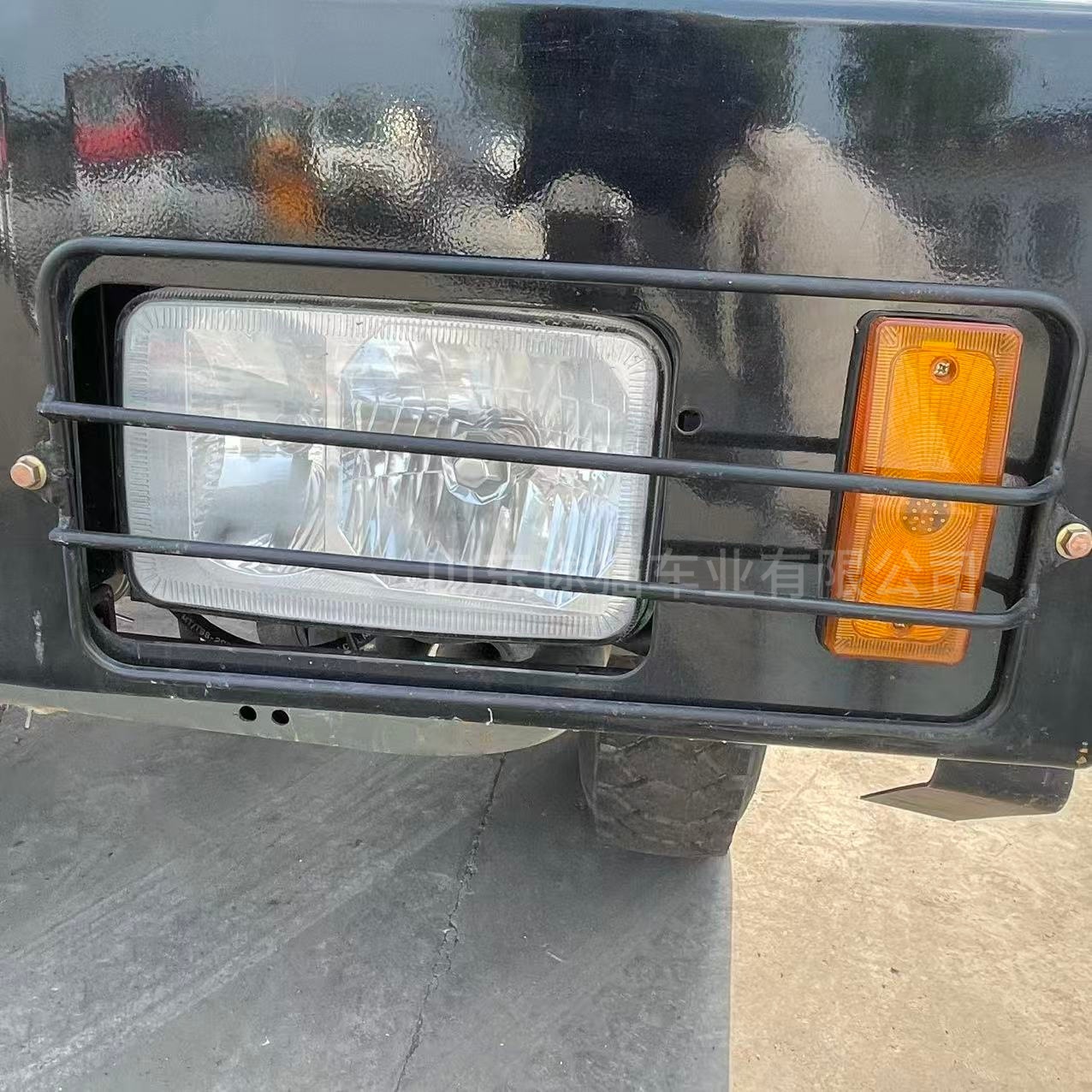 Sinotruk Howo Front-Four-Wheel-Drive and Rear-Eight-Wheel-Drive Dump Truck, 90% New, 8×4 Dump Truck, 371/375 Horsepower Engineering Dump Truck