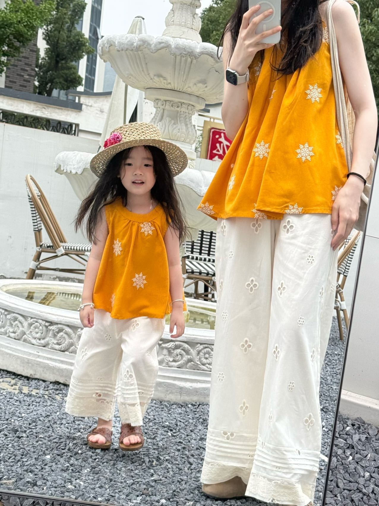Parent-Child Clothing 2025 Summer New Style Girls Holiday Style Mother-Daughter Clothing Forest Style Embroidered Vest Lace Wide-Leg Pants Suit