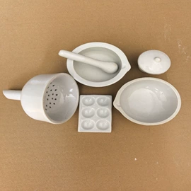 试剂瓶;烧杯、烧瓶;其他实验室品