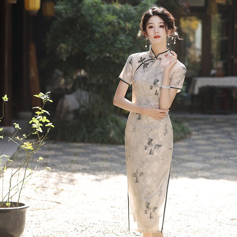 Spring retro lightweight cheongsam