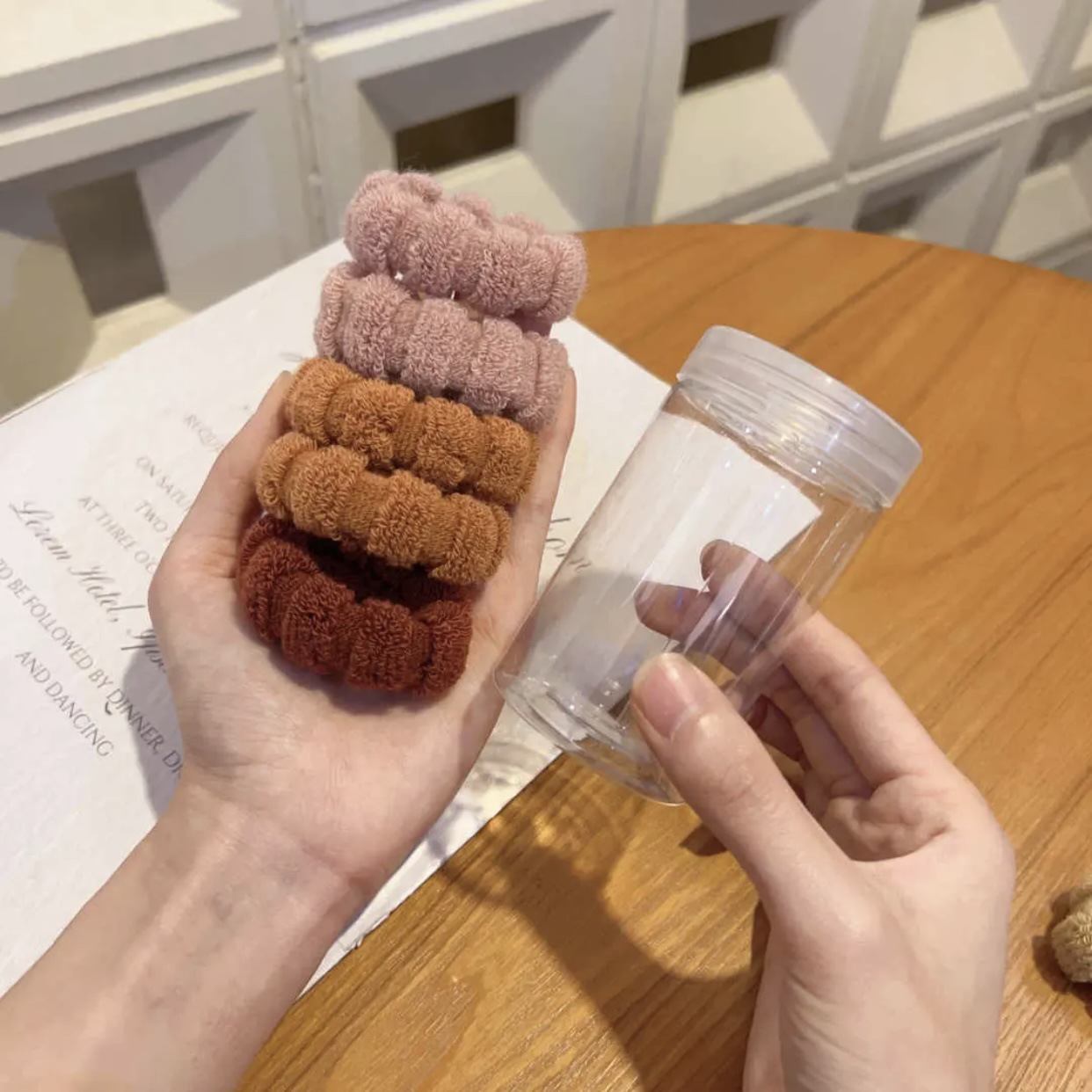 Diadema sin costuras tocado accesorios para el cabello banda para el cabello estilo coreano femenino Cola de Caballo corbata pelo no duele banda de goma elástica pelo cuerda al por mayor