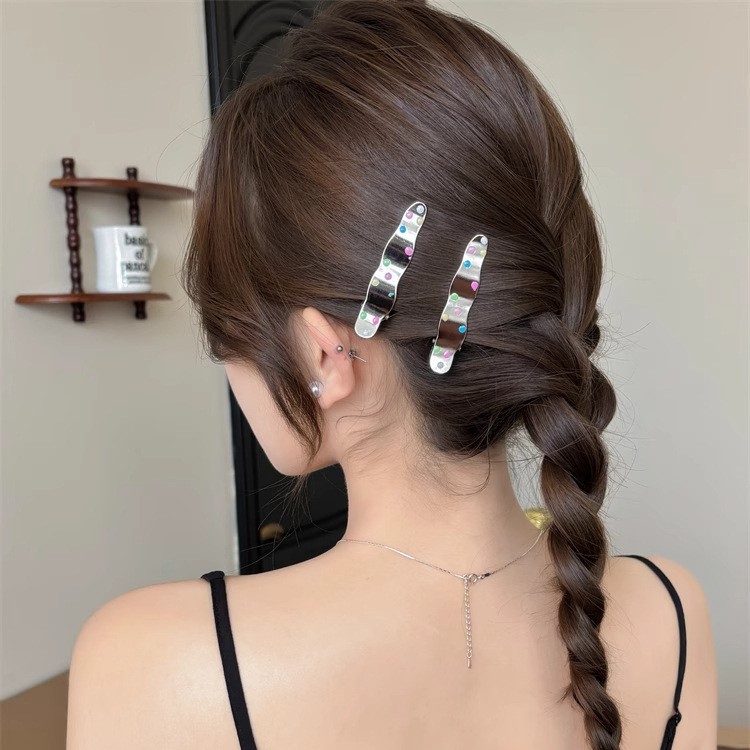 Colección de horquillas de color de verano para niñas todo fósforo lindo pequeño horquilla 2025 nuevo accesorio para el cabello con clip de flequillo tocado