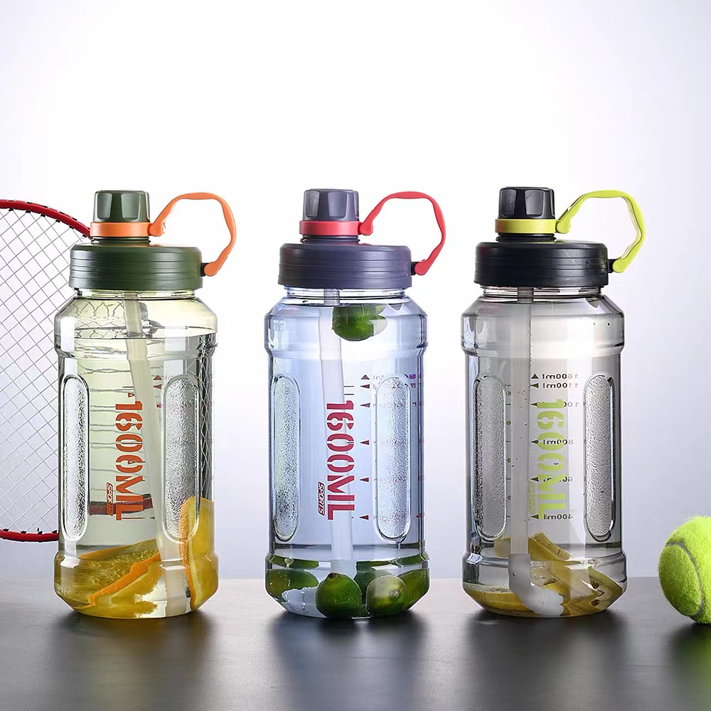 Qitong2335 verano nueva taza de plástico 2000ml deportes hervidor de agua de las mujeres gimnasio espacio taza