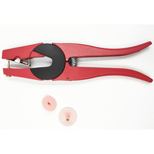 农业银行养殖户贷款 猪牛羊抵押 动物管理记录 防掉包 芯片耳标