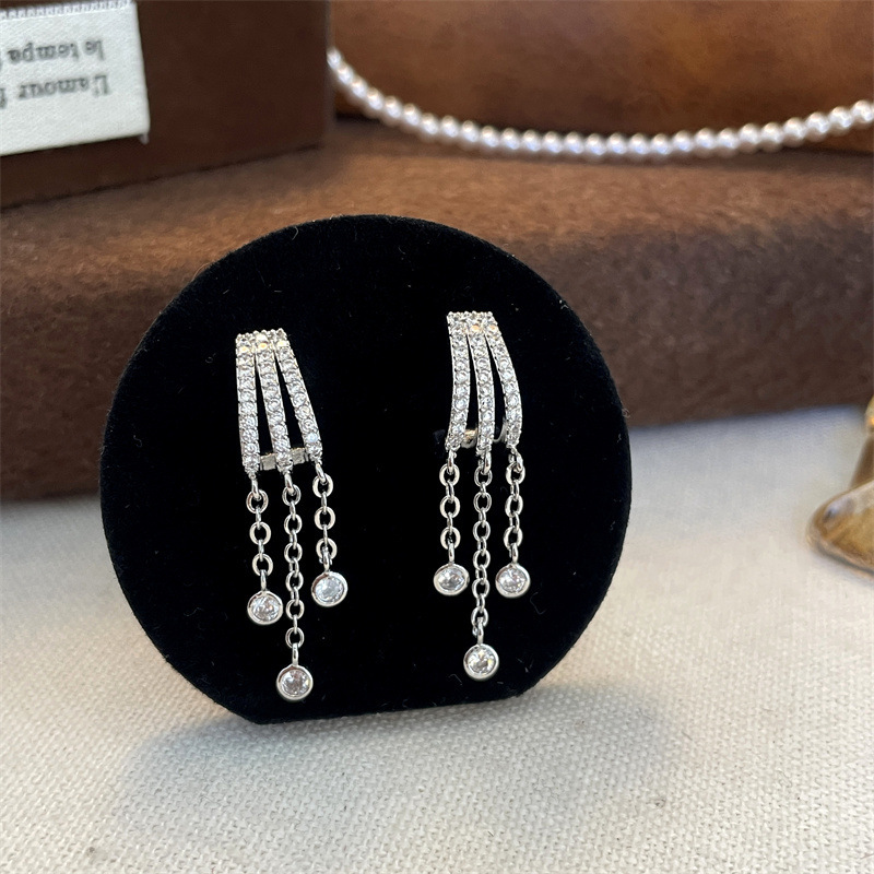 Light Luxury Zircon Three-row Tassel Earrings Sophisticated_voghion.com