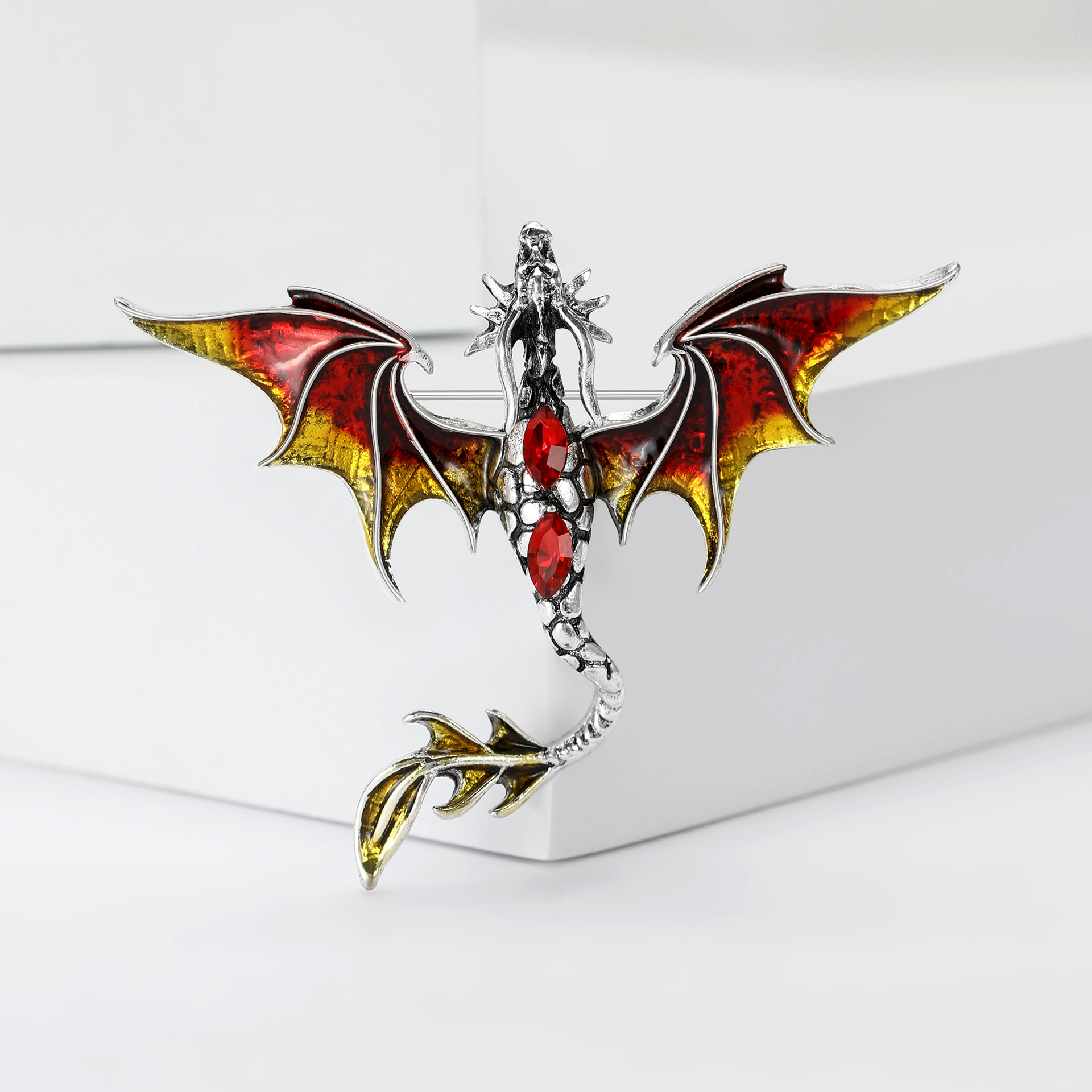 New High-End Enamel Oil-Dropping Floor-Standing Dragon Brooch, Domineering and Mighty Western Dragon Pin, Men's and Women's Coat Accessories