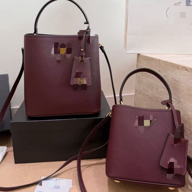 2026 new high-end, stylish, genuine leather bucket bag for women, exuding a luxurious feel, suitable for shoulder or hand-carry 2026 new high-end, stylish, genuine leather bucket bag for women, exuding a luxurious feel, suitable for shoulder or hand-carry