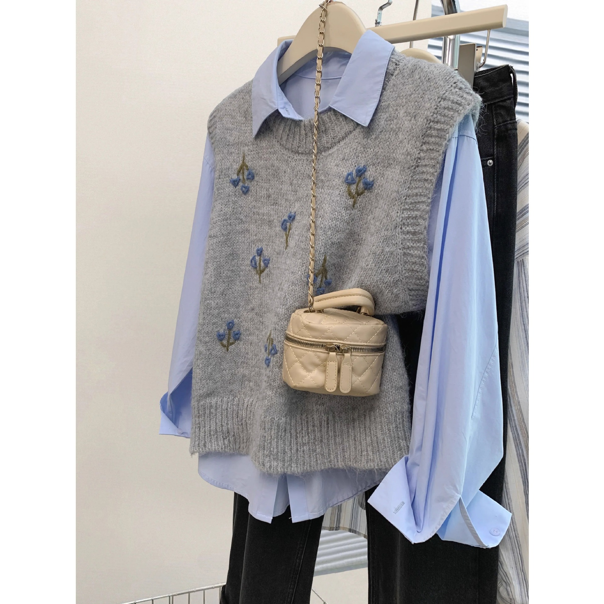 Vintage bordado flor de cuello redondo chaleco de mujer suave glutinoso corto suéter sin mangas primavera otoño invierno nueva chaqueta de punto