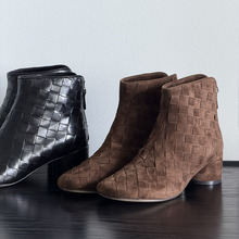 秋冬新款简约高级风短靴编织粗跟时装马丁靴圆头羊皮中跟短筒女靴