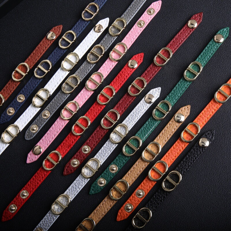 Fashionable and Luxurious Leather Bracelet for Men and Women, Adjustable Crocodile Pattern Strap, Unique Design Accessory Wristband