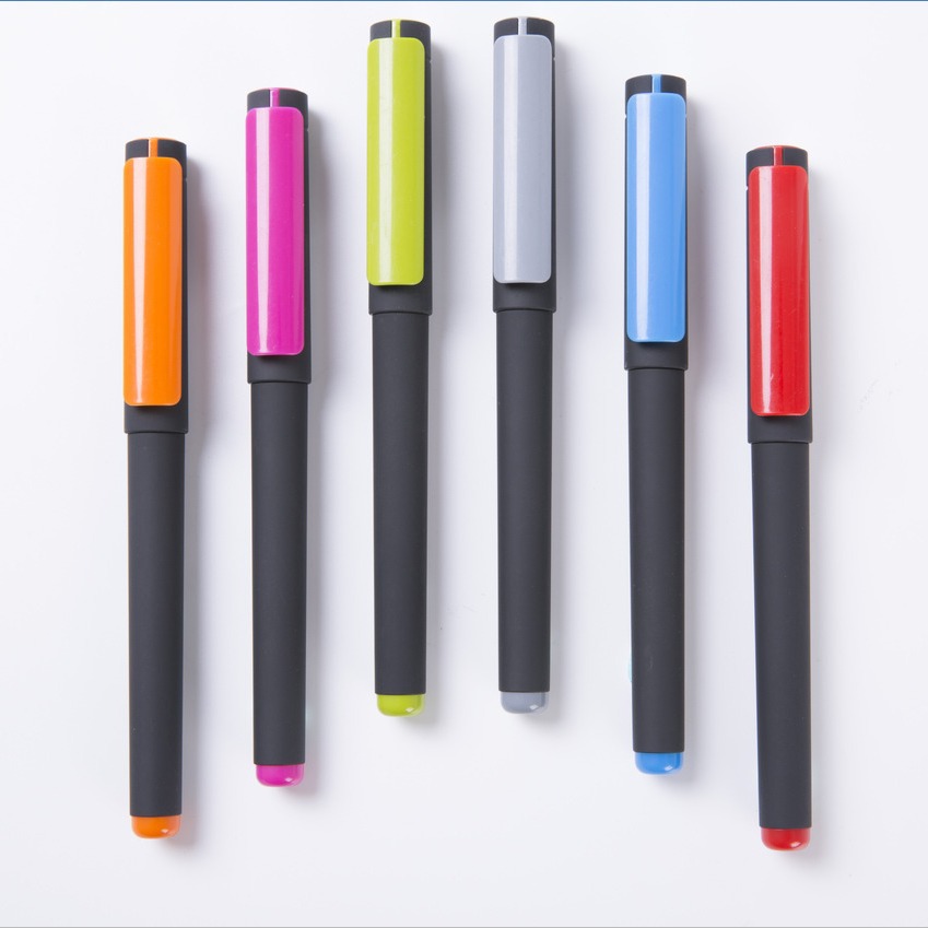 El portalápices grande se puede personalizar con el logotipo, el bolígrafo de góndola, el bolígrafo de agua negro, la conferencia de publicidad corporativa, el pedido mínimo de 100 piezas