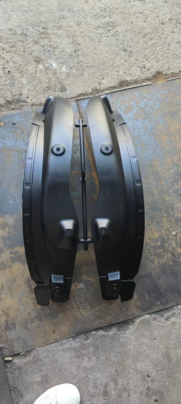 Adecuado para Honda Zhizhi zrv revestimiento de puerta trasera guardabarros ventas transfronterizas