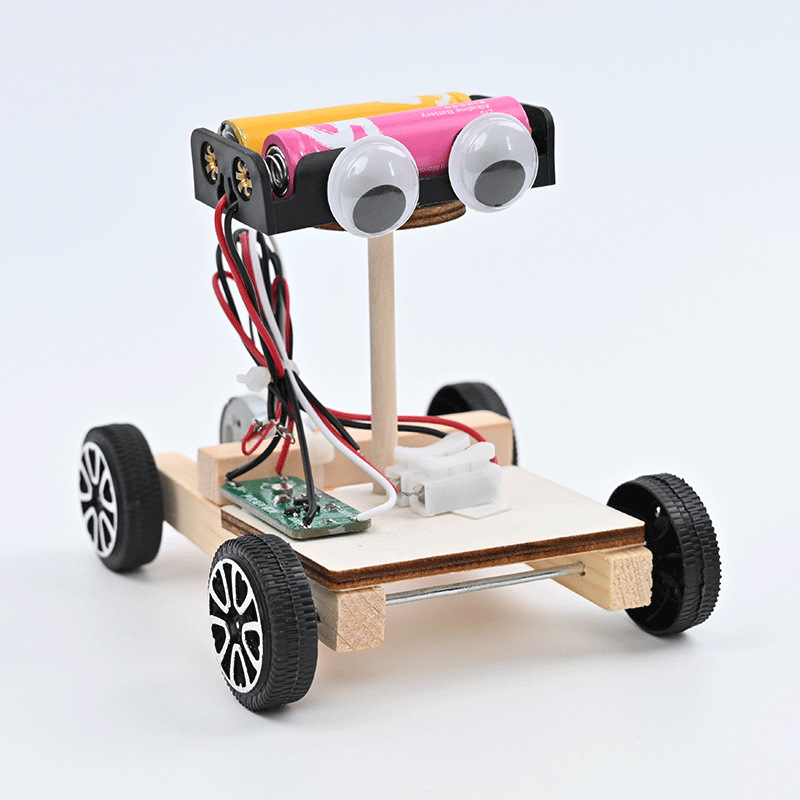 Voice-controlled car clapping hands and walking maker science experiment STEAM education technology small production Robot material recommend