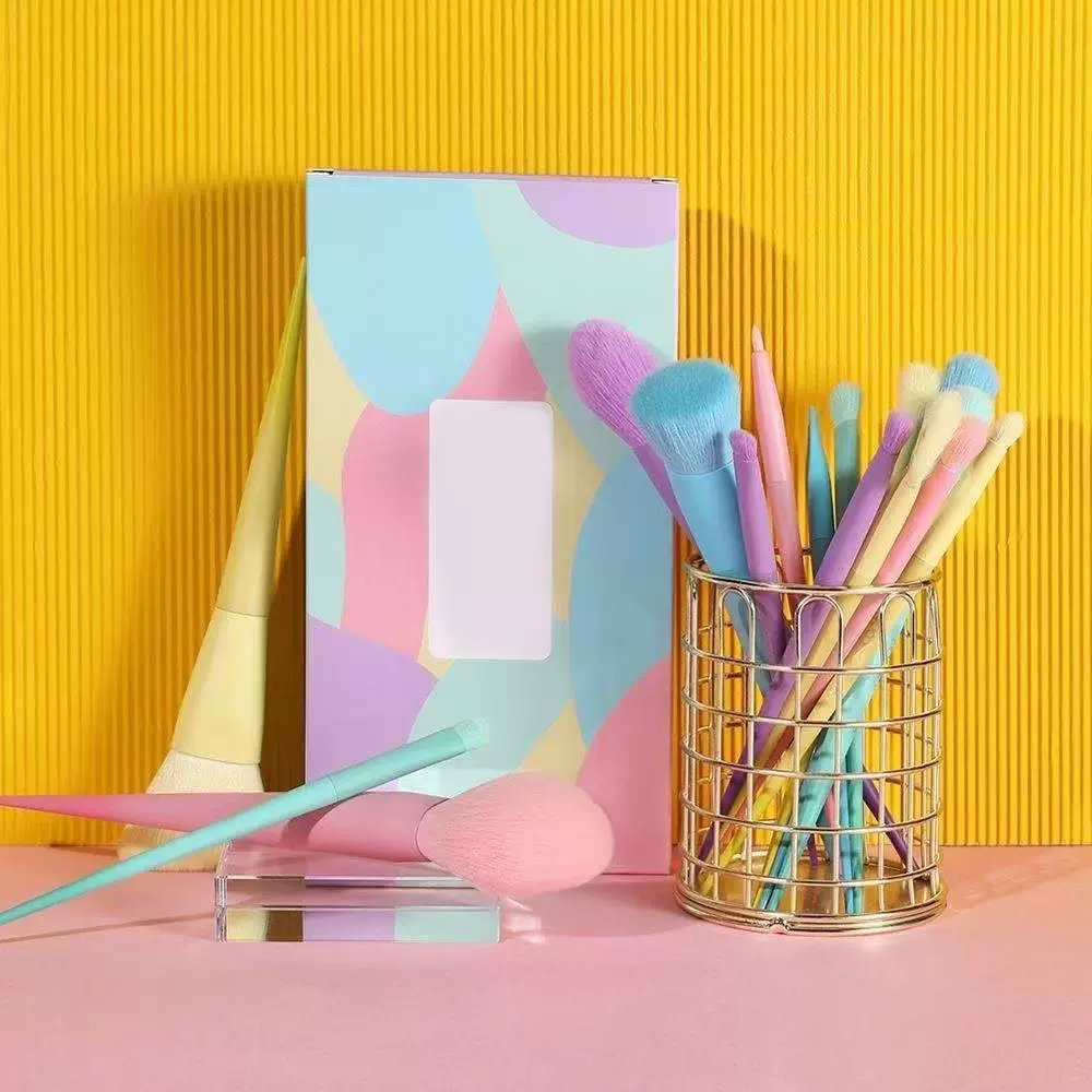 跨境17支糖果色化妆刷马卡龙修容刷散粉刷便携腮红眼影遮瑕全套刷