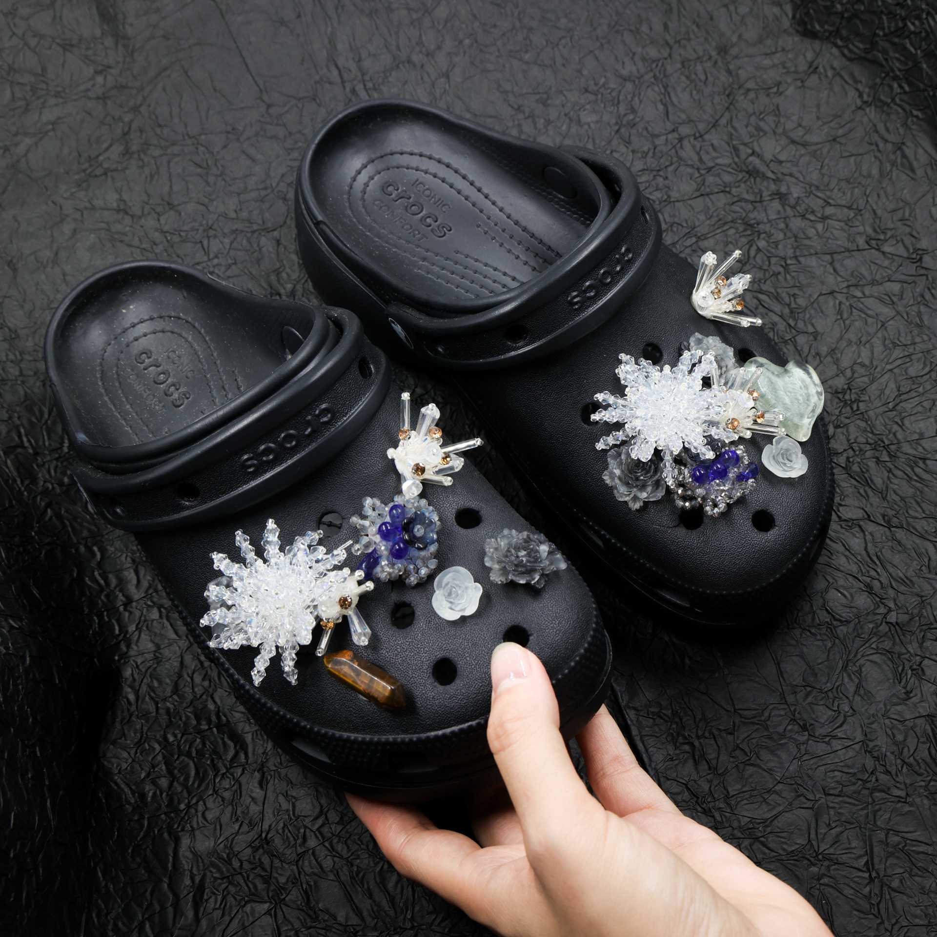 New Beast Attack Croc Shoes Flower Beast Rhapsody Dark Series Shoe Buckles High-End Amethyst Shoe Buckles