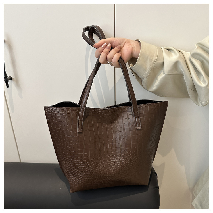 Borsa a secchiello donna con motivo coccodrillo borsa spalla_voghion.com
