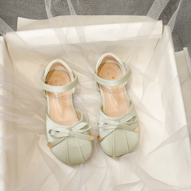 Сандалии для девочек Баотоу 2025 новый летний спектакль