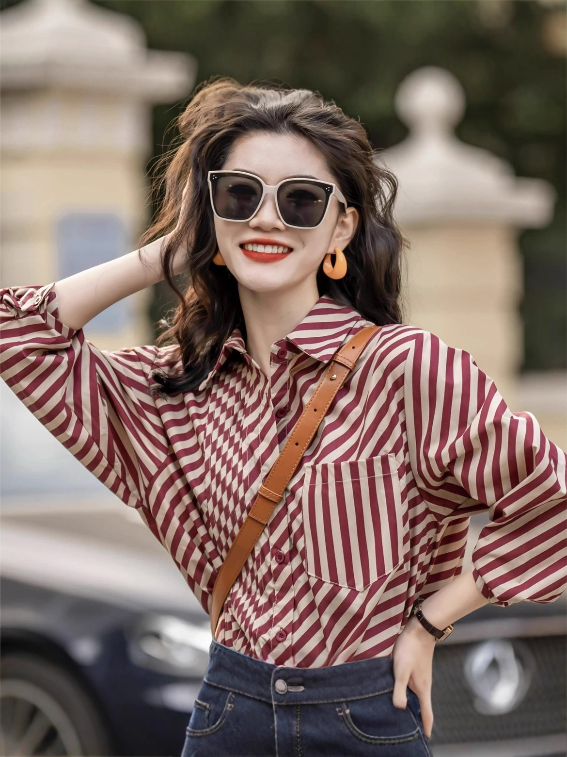 Áo sơ mi nữ sọc kẻ phong cách retro Hồng Kông, tay dài form rộng — màu đỏ cam