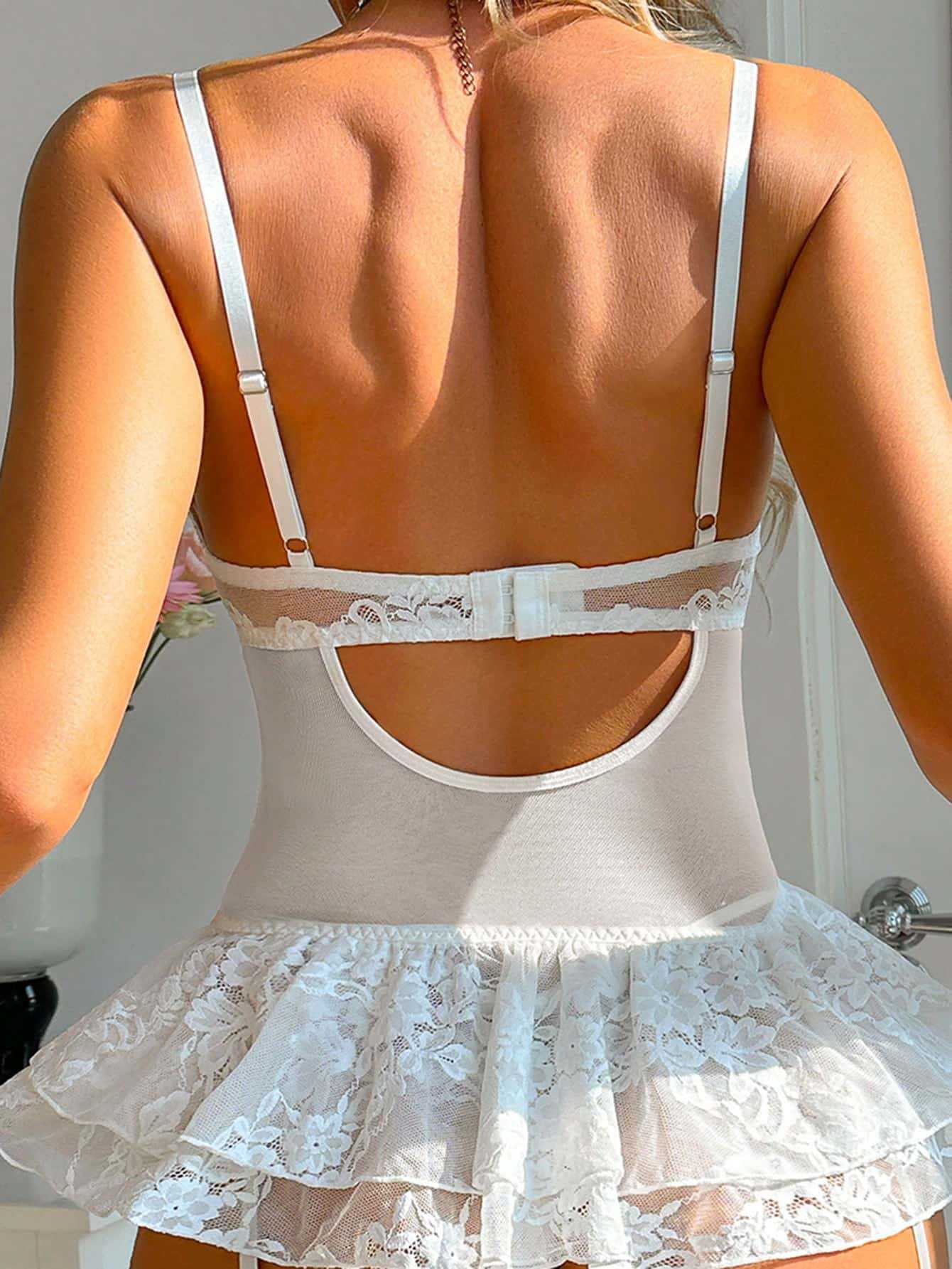 Completo intimo da festa sexy con body in pizzo senza schienale, completo intimo da festa_voghion.com