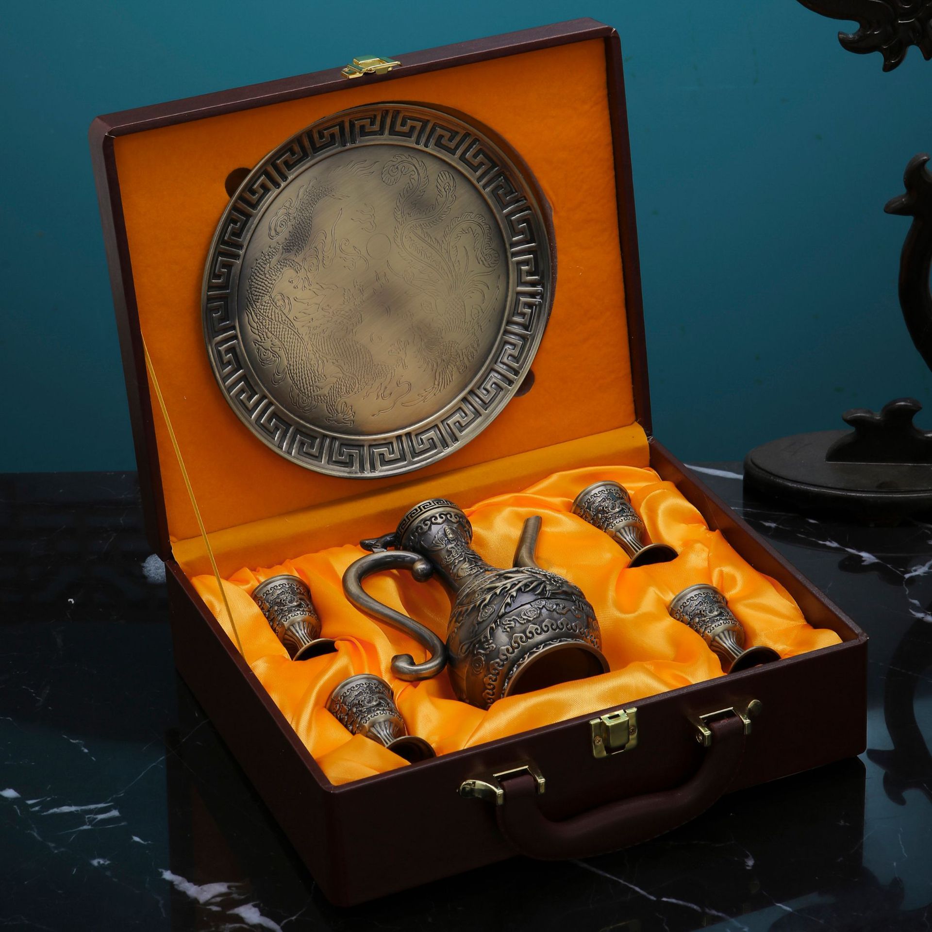 High-end gift set of dragon and phoenix wine tools, suitable for home use, baijiu cups, ancient wine tools, high-stemmed cups, Chinese court wine vessels, for gifting