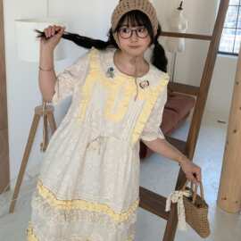 森系少女甜美淡黄色木耳花边拼接短袖连衣裙田园小碎花拼布蕾丝裙