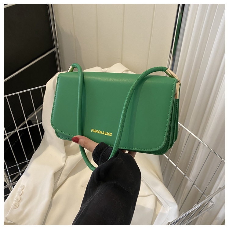 Texture simple et à la mode petit sac carré 2024 nouveau sac à bandoulière polyvalent de banlieue version coréenne sac à aisselles design de niche à la mode_voghion.com